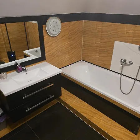 Sauna Jacuzzi Free Parking 3* Dobrzewino